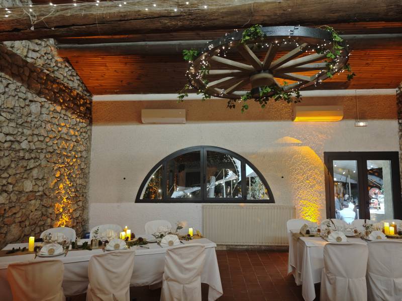 Salle mas provençal